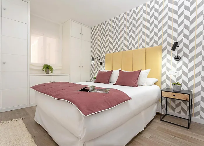 Genteel San Pablo Terrace Apartment *